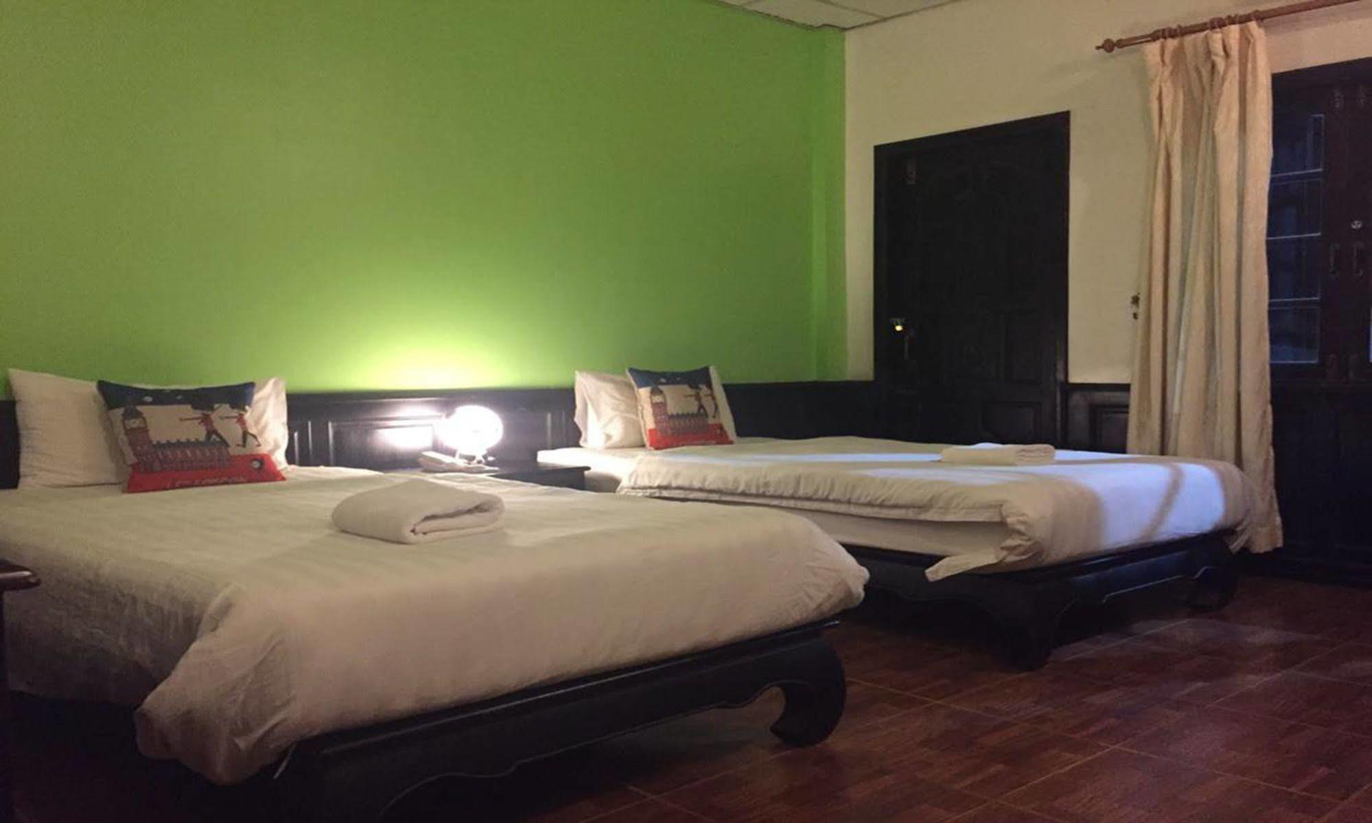 Sengphachanh Hotel 2 Vientiane Exterior photo